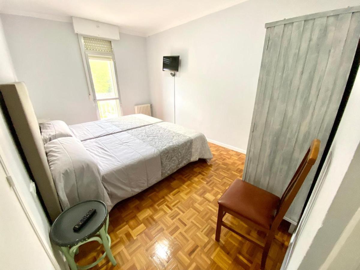 Garden Lodge Hostal Evencio Ribadavia Εξωτερικό φωτογραφία