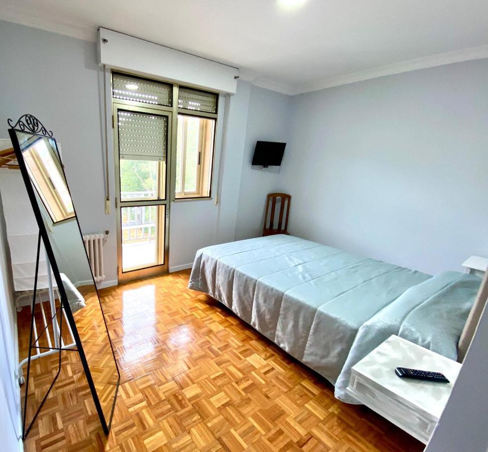 Garden Lodge Hostal Evencio Ribadavia Εξωτερικό φωτογραφία
