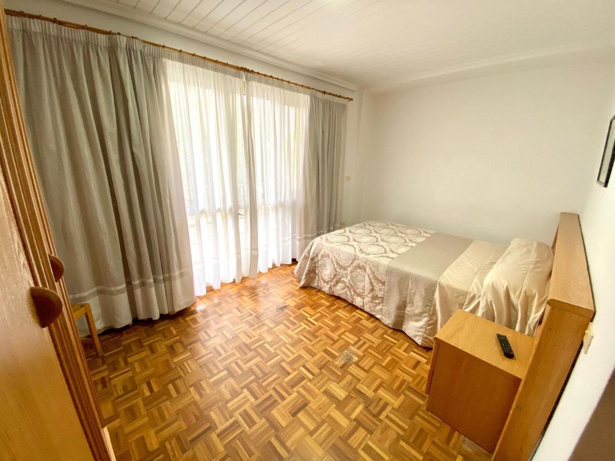 Garden Lodge Hostal Evencio Ribadavia Εξωτερικό φωτογραφία