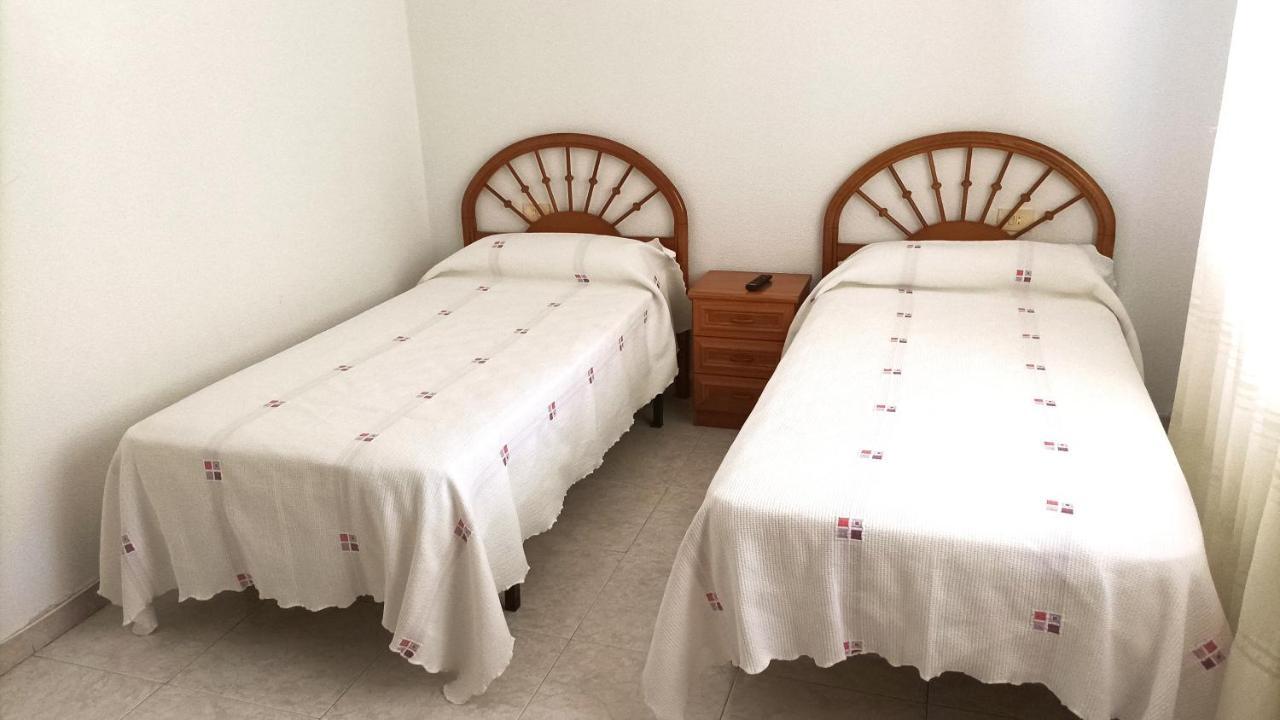 Garden Lodge Hostal Evencio Ribadavia Εξωτερικό φωτογραφία