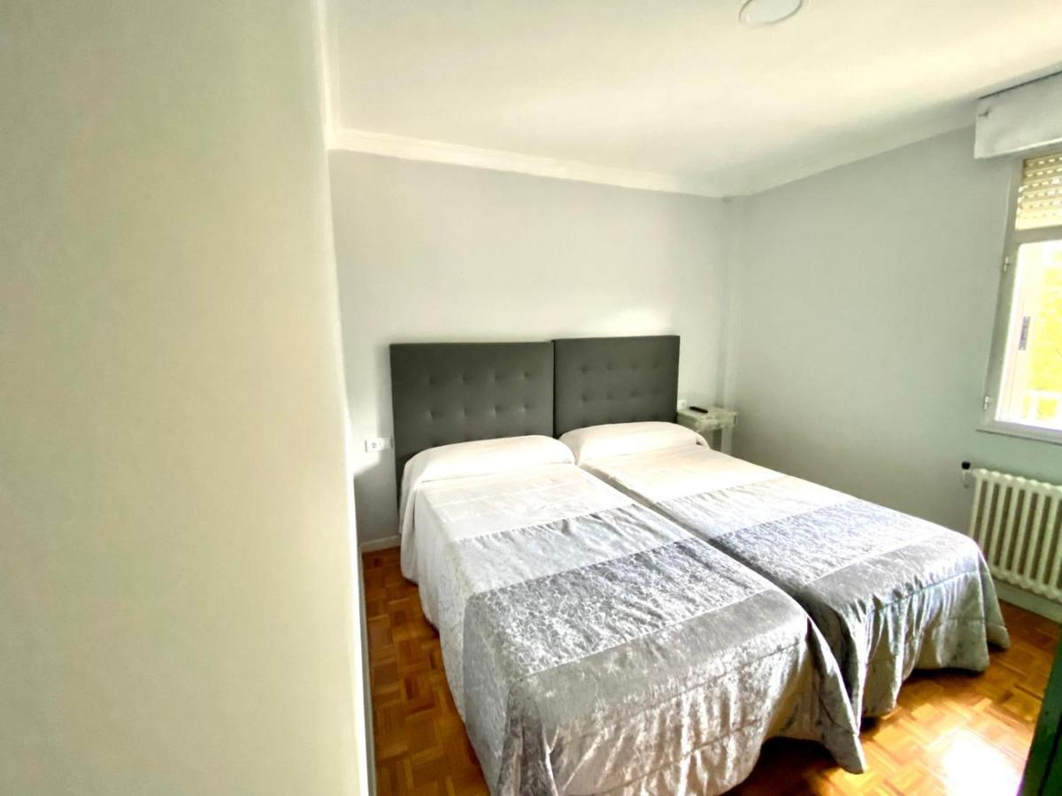 Garden Lodge Hostal Evencio Ribadavia Εξωτερικό φωτογραφία