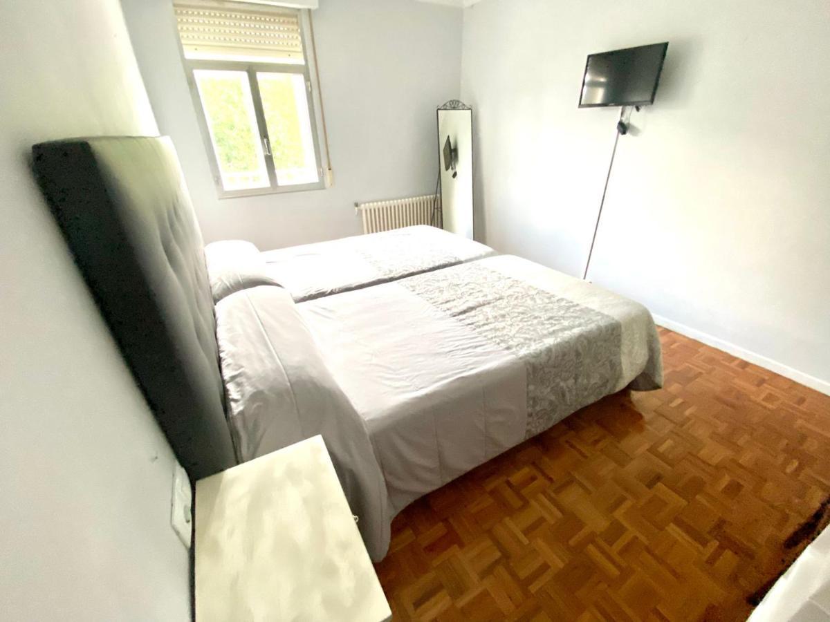 Garden Lodge Hostal Evencio Ribadavia Εξωτερικό φωτογραφία