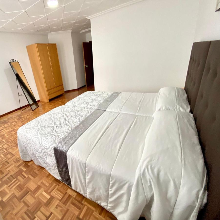 Garden Lodge Hostal Evencio Ribadavia Εξωτερικό φωτογραφία