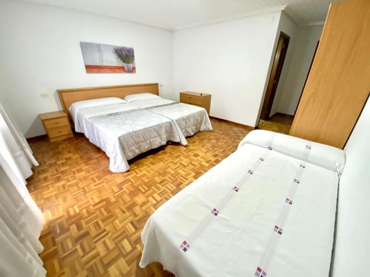 Garden Lodge Hostal Evencio Ribadavia Εξωτερικό φωτογραφία